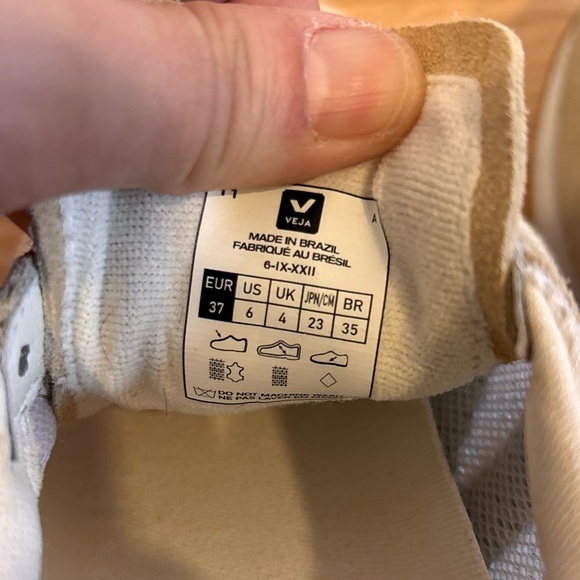 Veja Rio Branco Light Aircell trainers in the Lunar Matcha colorway size US 6 - Picture 9 of 13